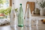 Bouteilles d'eau minérale pour protéger les articulations